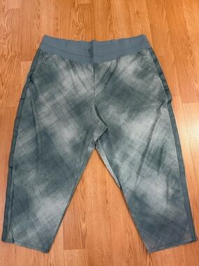 NWOT Athleta Nolita Tapered Printed Crop Pants Sage Green 24W 3X